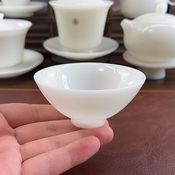 上釉璞玉瓷90ml斗笠主人杯