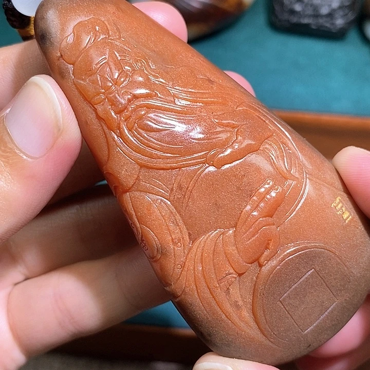 伟***粥颈饰未镶嵌和田玉