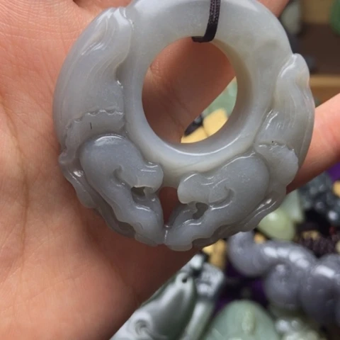 未镶嵌手镯和田玉（糖玉）