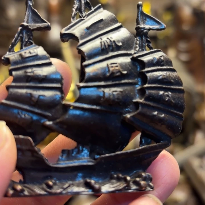 铜器摆件    点击下单