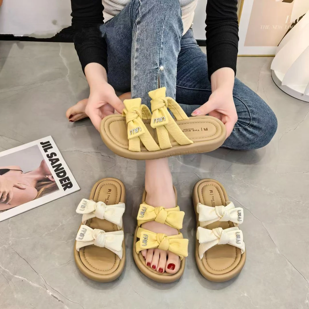 百搭休闲一字带露趾网红ins舒适外穿女士夏天穿裙子专用鞋子夏季