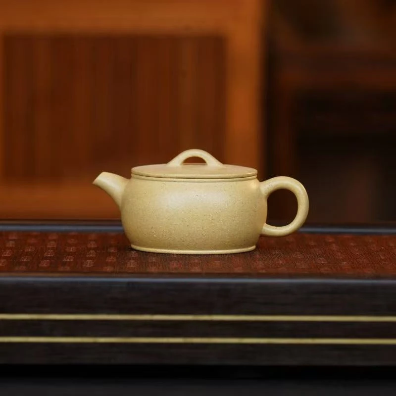 XJ本绿【圆鼓150CC】宜兴黄龙山原矿手工紫砂壶