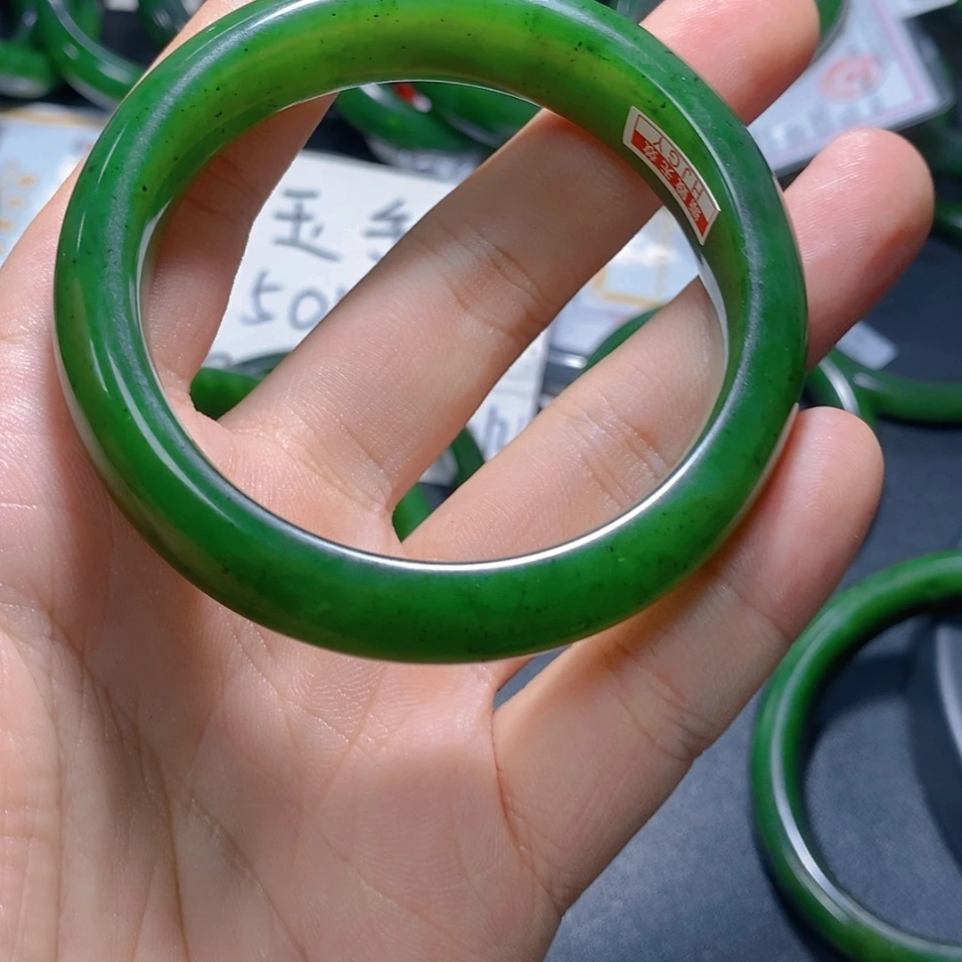 优***物和田玉（碧玉）未镶嵌手链