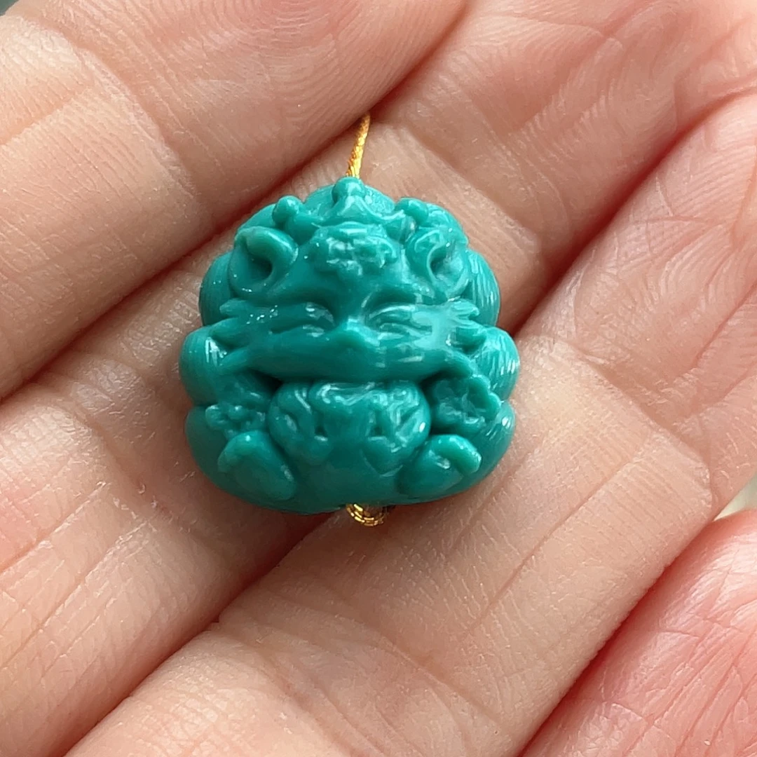 未镶嵌绿松石颈饰