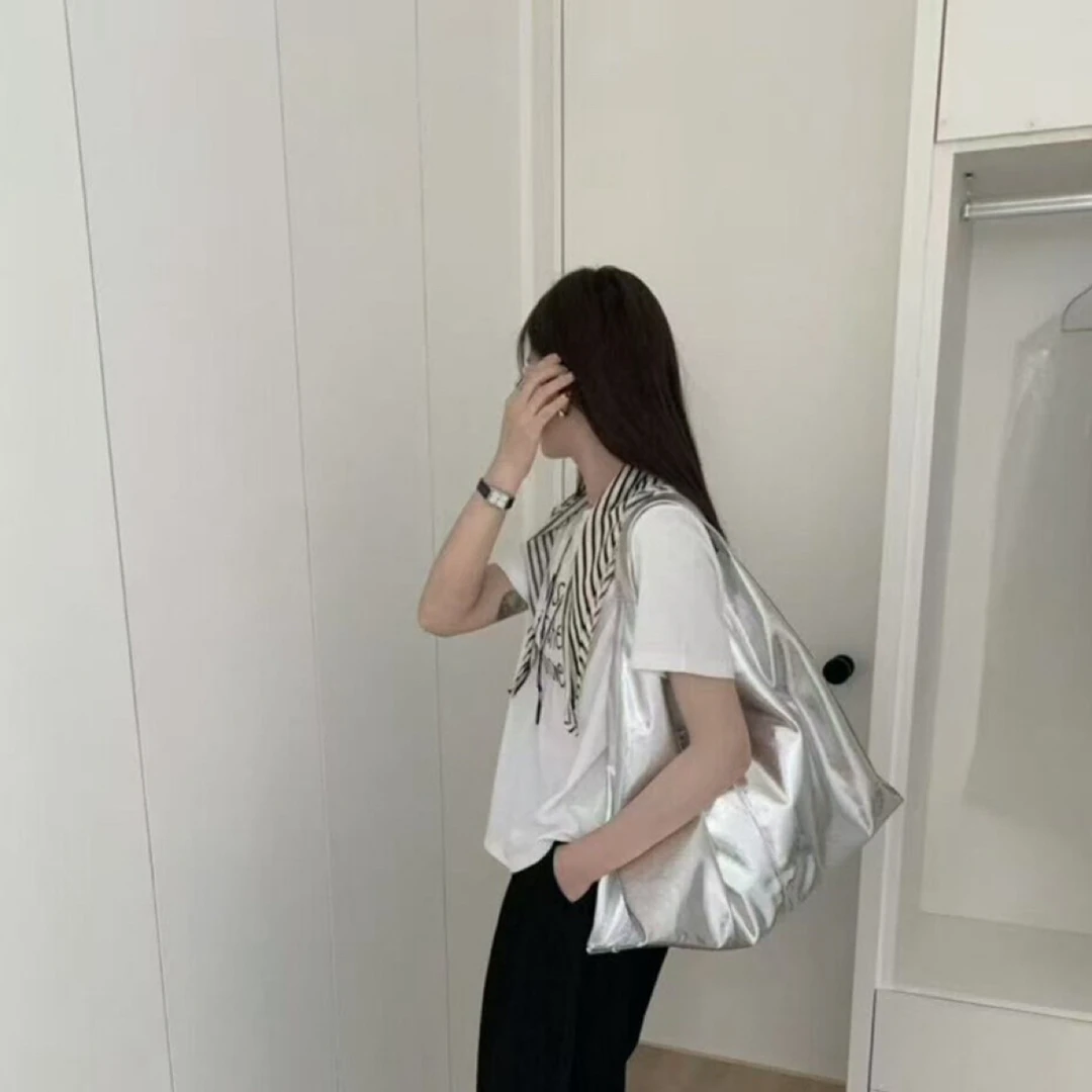 秋上新!【TAOZI】条纹丝巾刺绣百搭T短袖T恤(配条纹丝巾)
