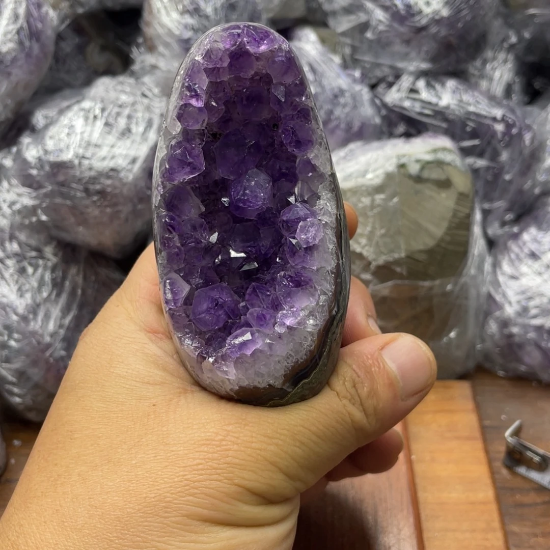 未镶嵌水晶大型摆件（非配饰）