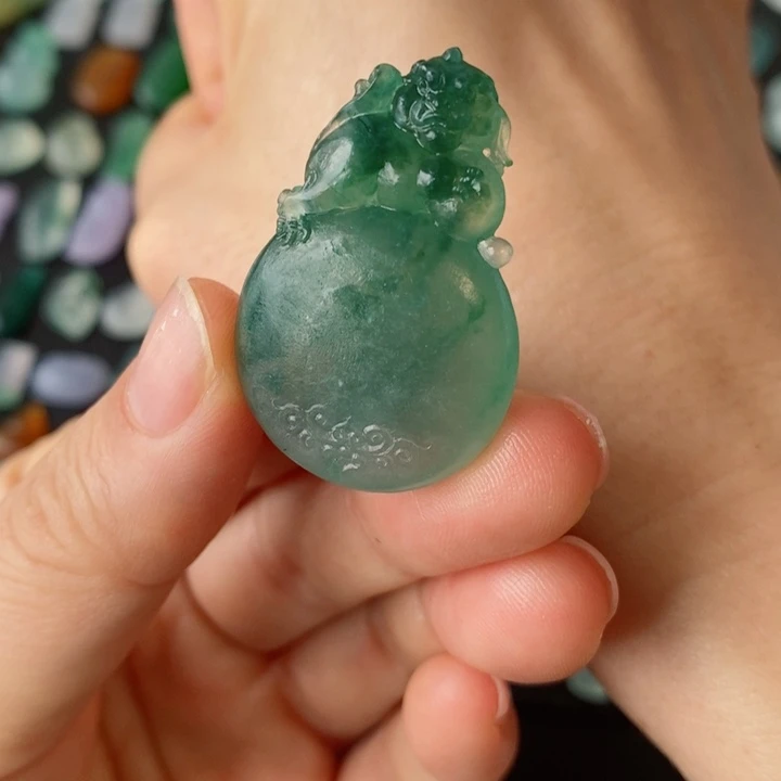 定制翡翠未镶嵌财源滚滚