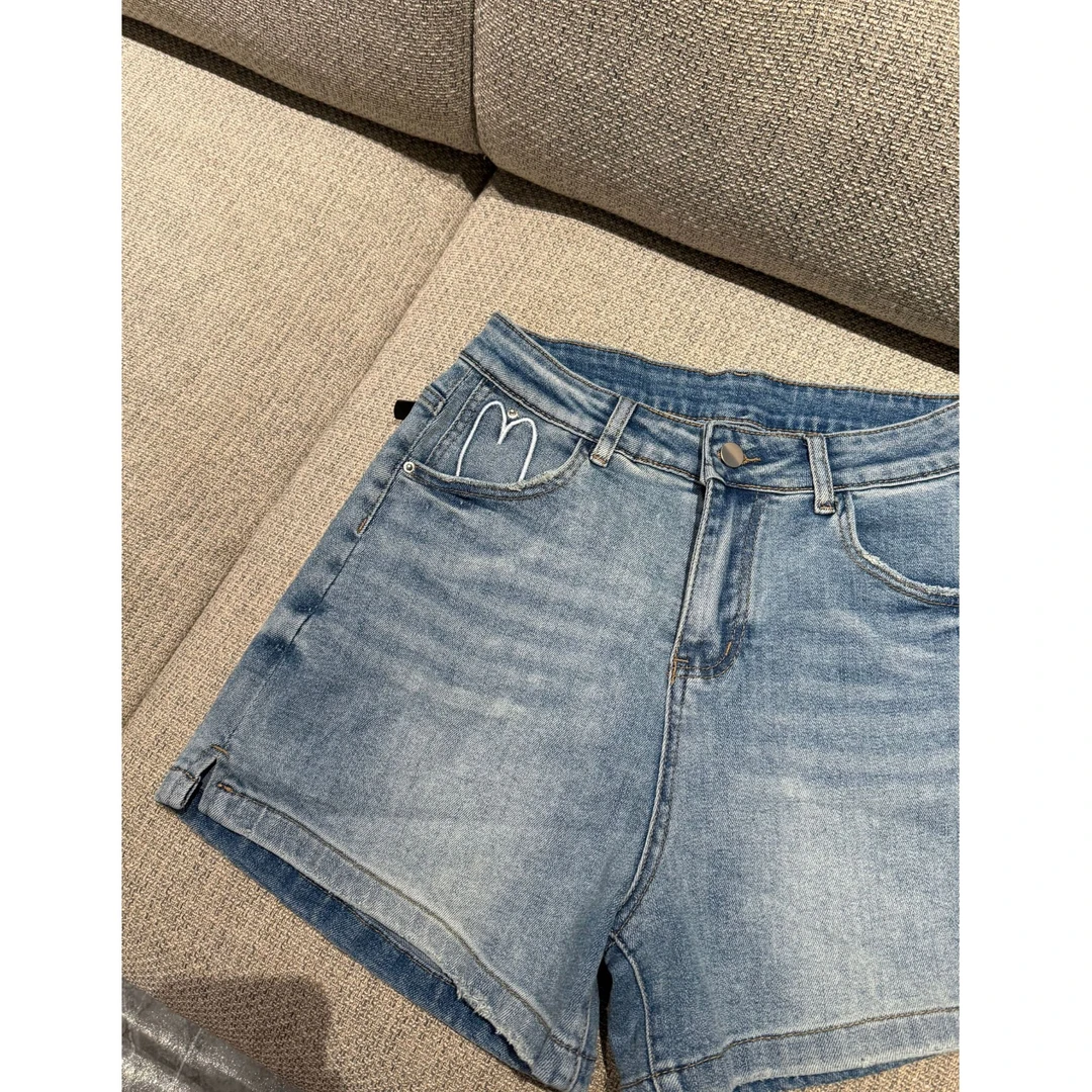 【蜜爷家】口袋爱心刺绣牛仔四分弹力短裤67268#