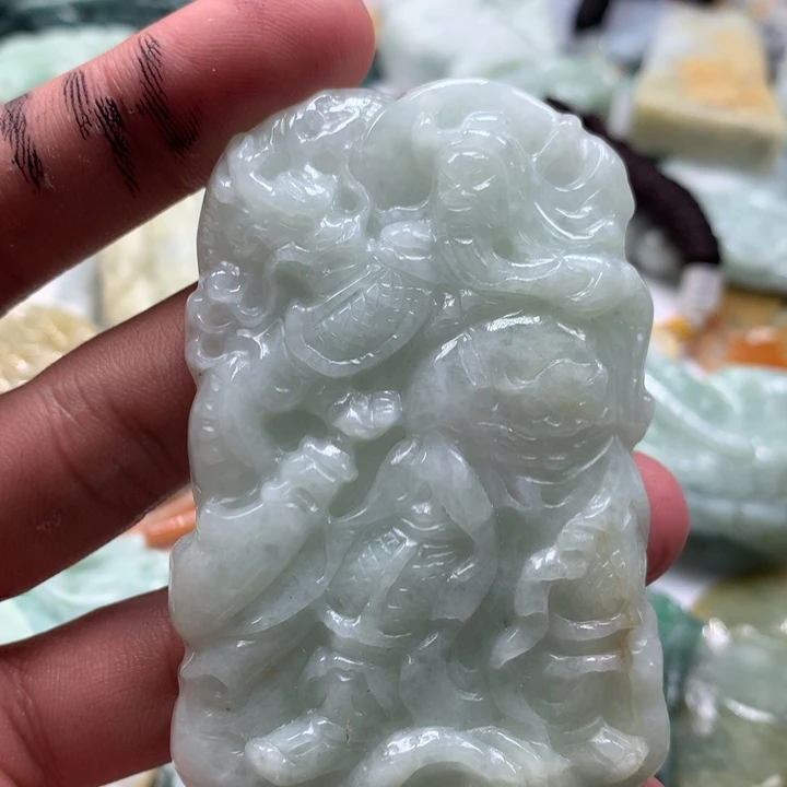 翡翠未镶嵌颈饰保真天然a货翡翠