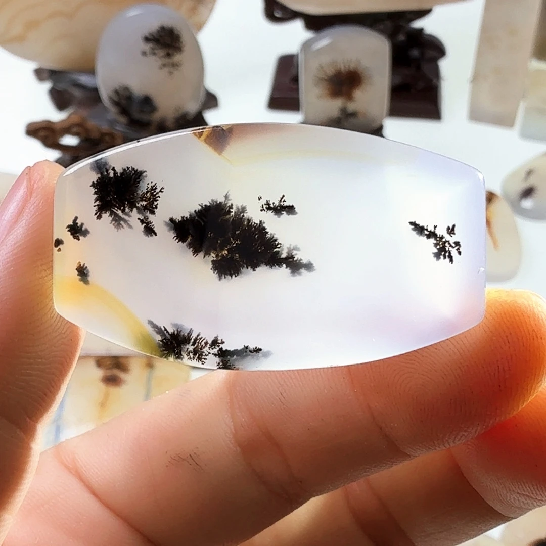玛瑙/玉髓未镶嵌珠宝半成品