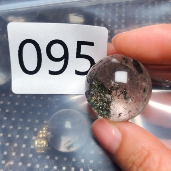 水晶颈饰未镶嵌乐****了