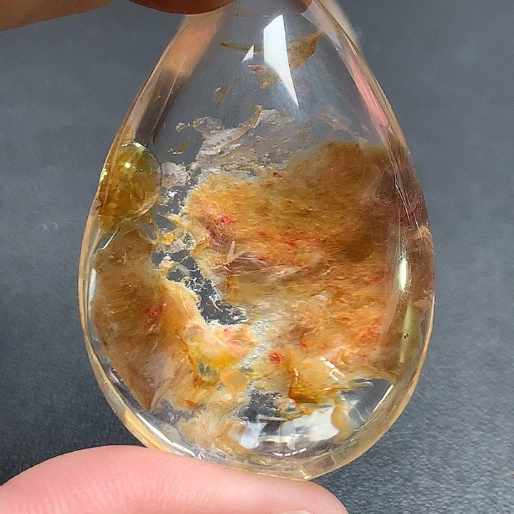 水晶吊坠(不含链)未镶嵌笑**云