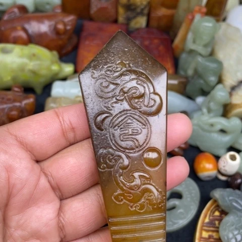 蛇纹石玉未镶嵌颈饰21