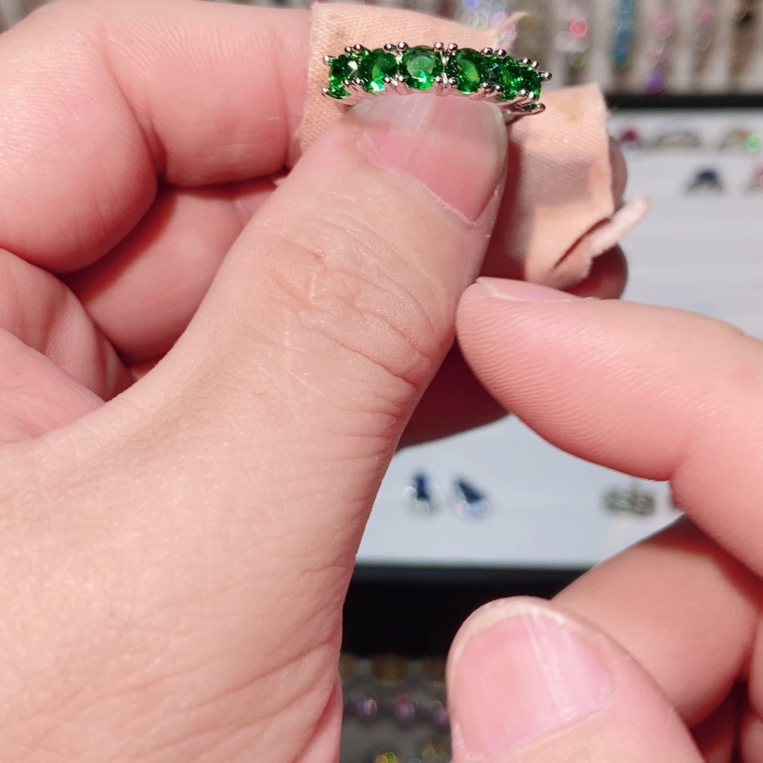 银S925镶嵌耳饰托帕石