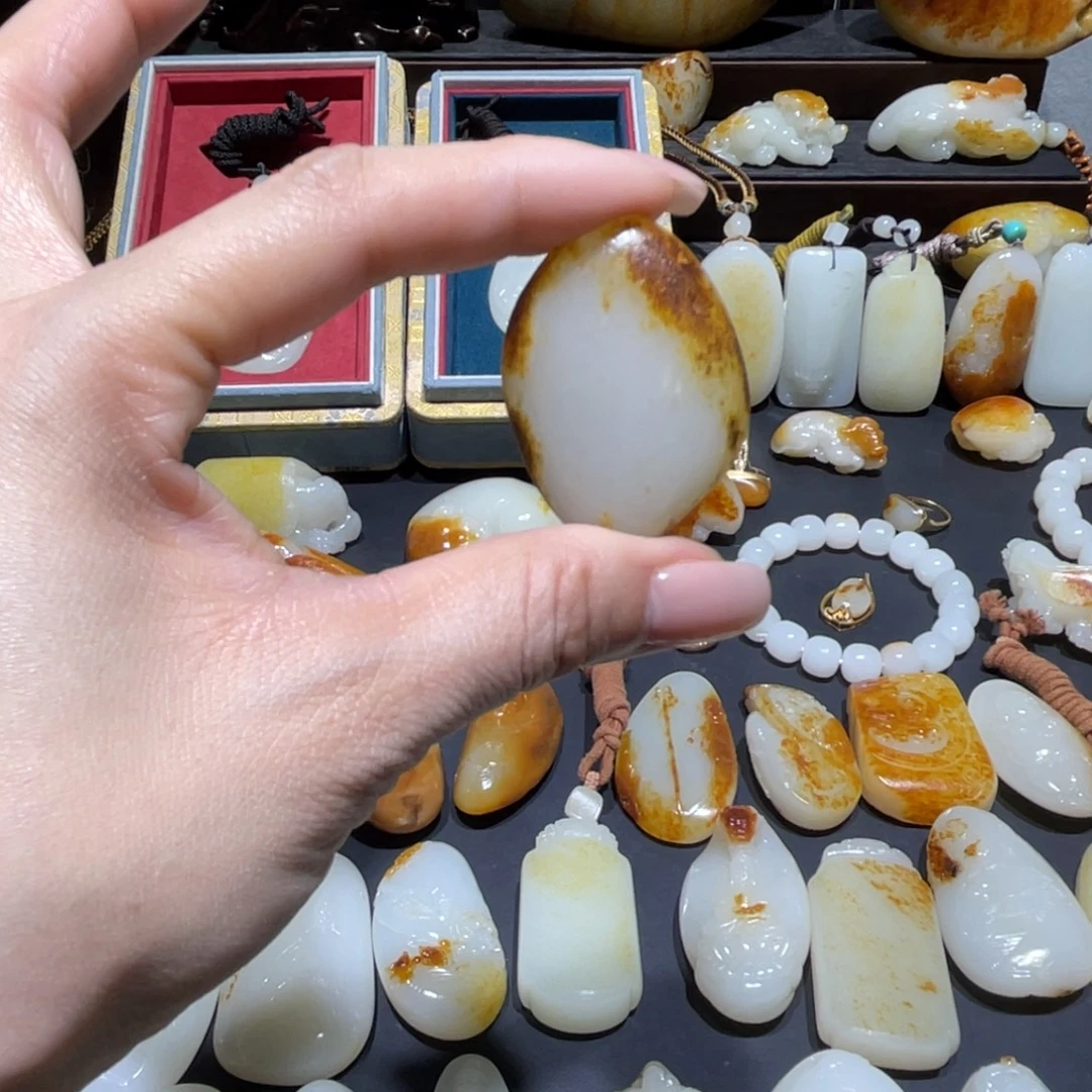 和田玉未镶嵌包链