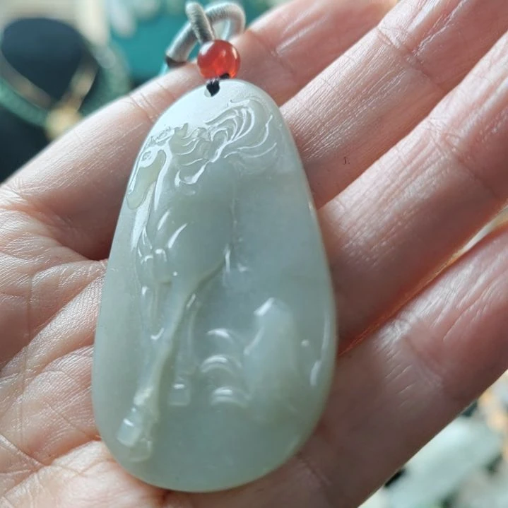 和田玉（青白玉）未镶嵌颈饰