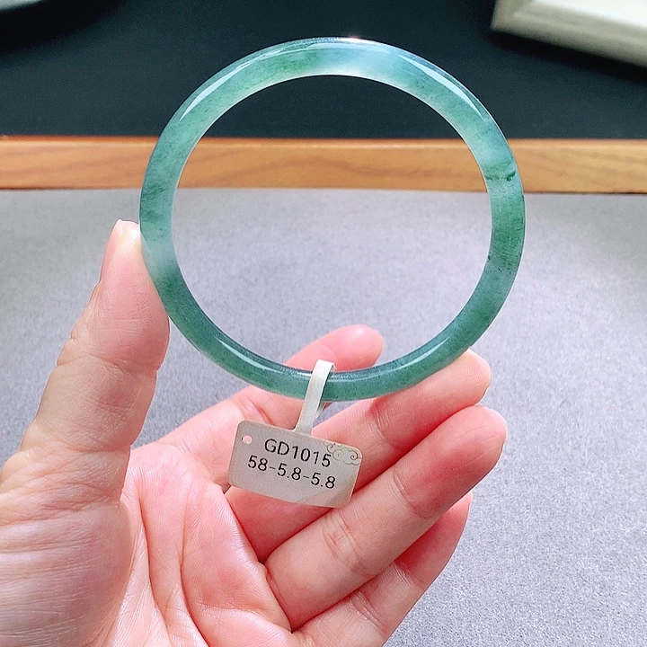 翡翠未镶嵌手镯天然翡翠手镯a货