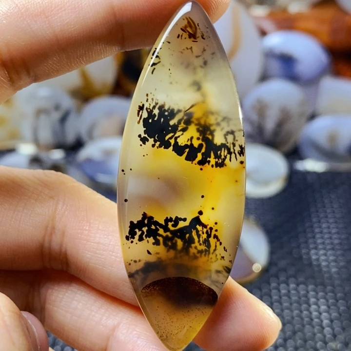 玛瑙/玉髓未镶嵌珠宝半成品
