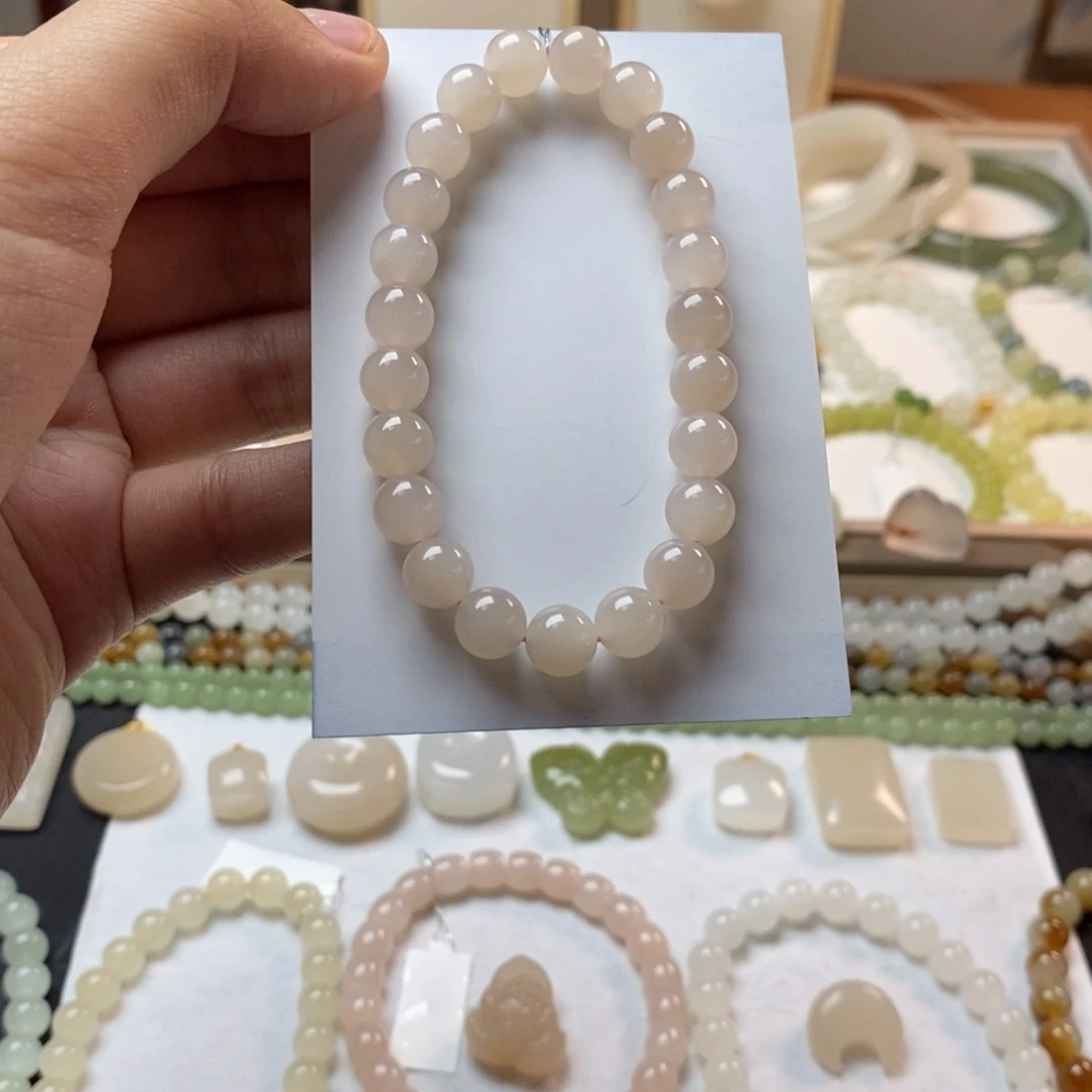 手链未镶嵌和田玉和田玉藕粉手串