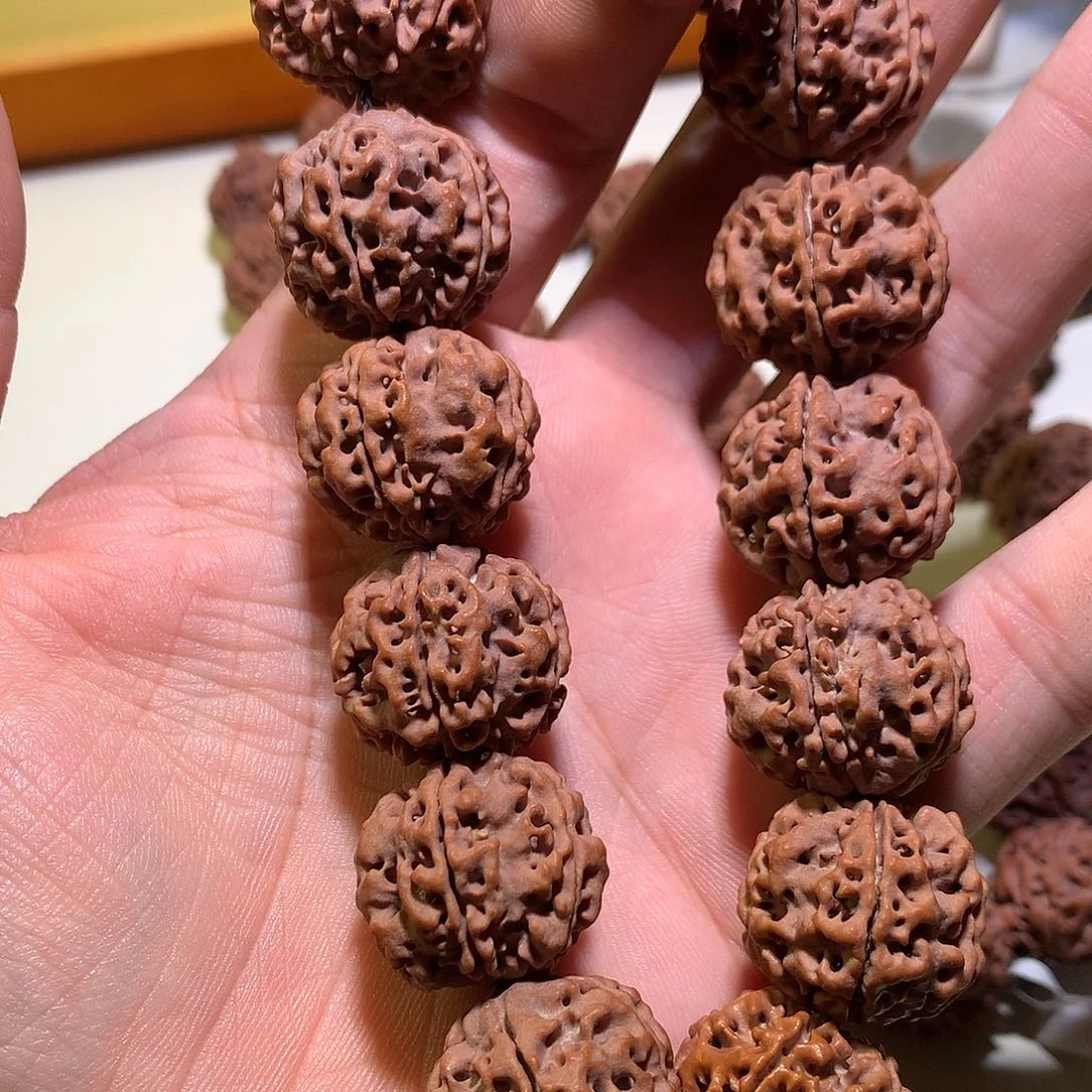 重***人金刚菩提吊坠古龙铁籽，尺寸22，头货