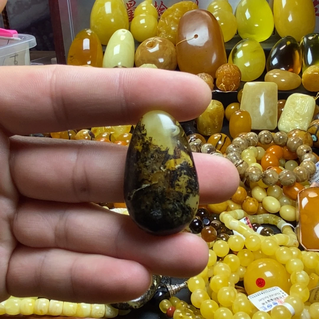 琥珀未镶嵌裸石蜜蜡
