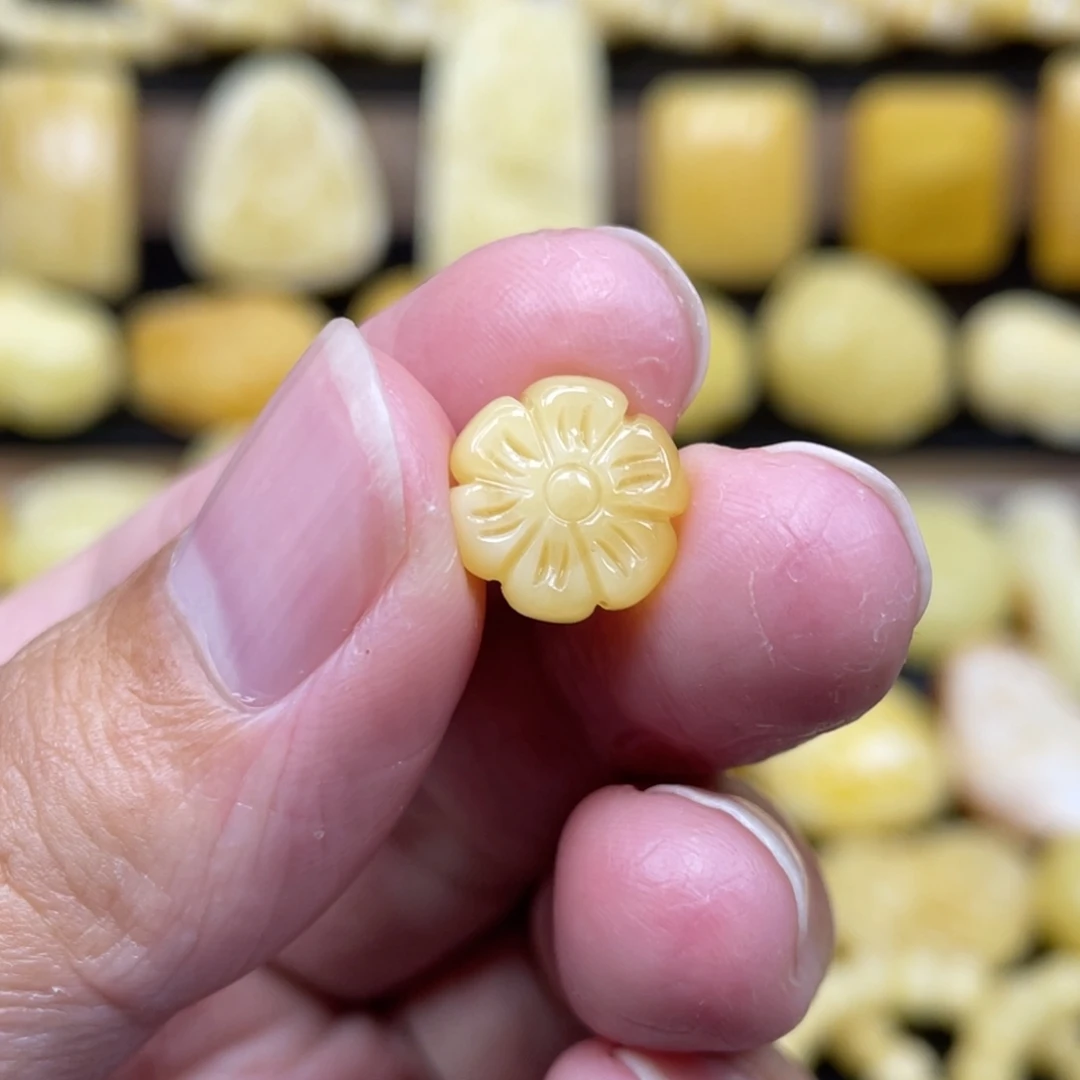 琥珀未镶嵌裸石琥珀蜜蜡