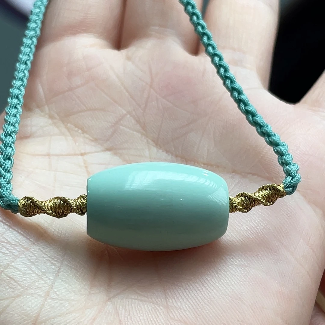 绿松石未镶嵌颈饰