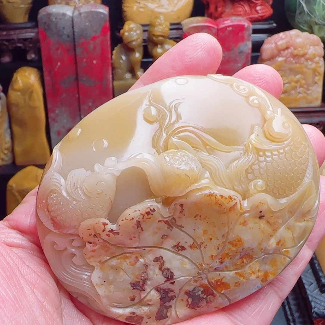 昌化石白田手玩件