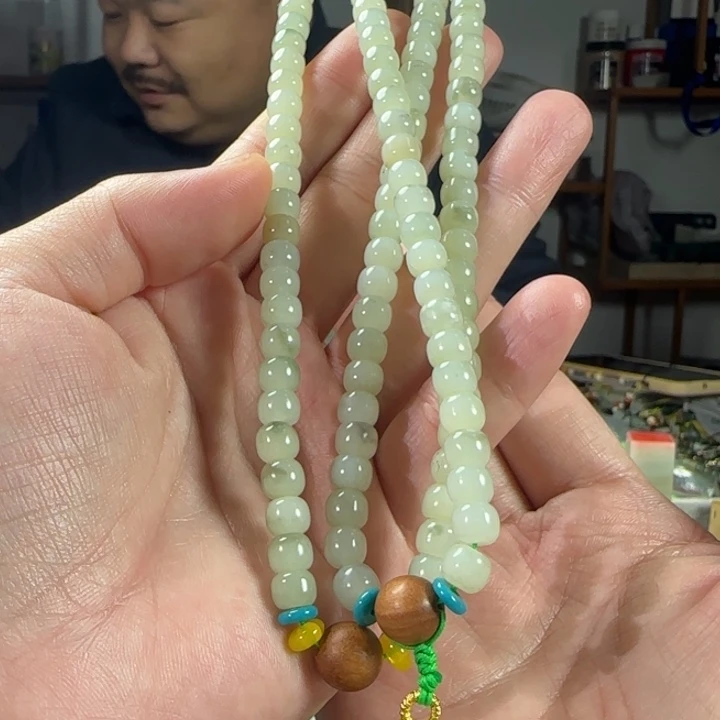 和田玉未镶嵌颈饰福利活动