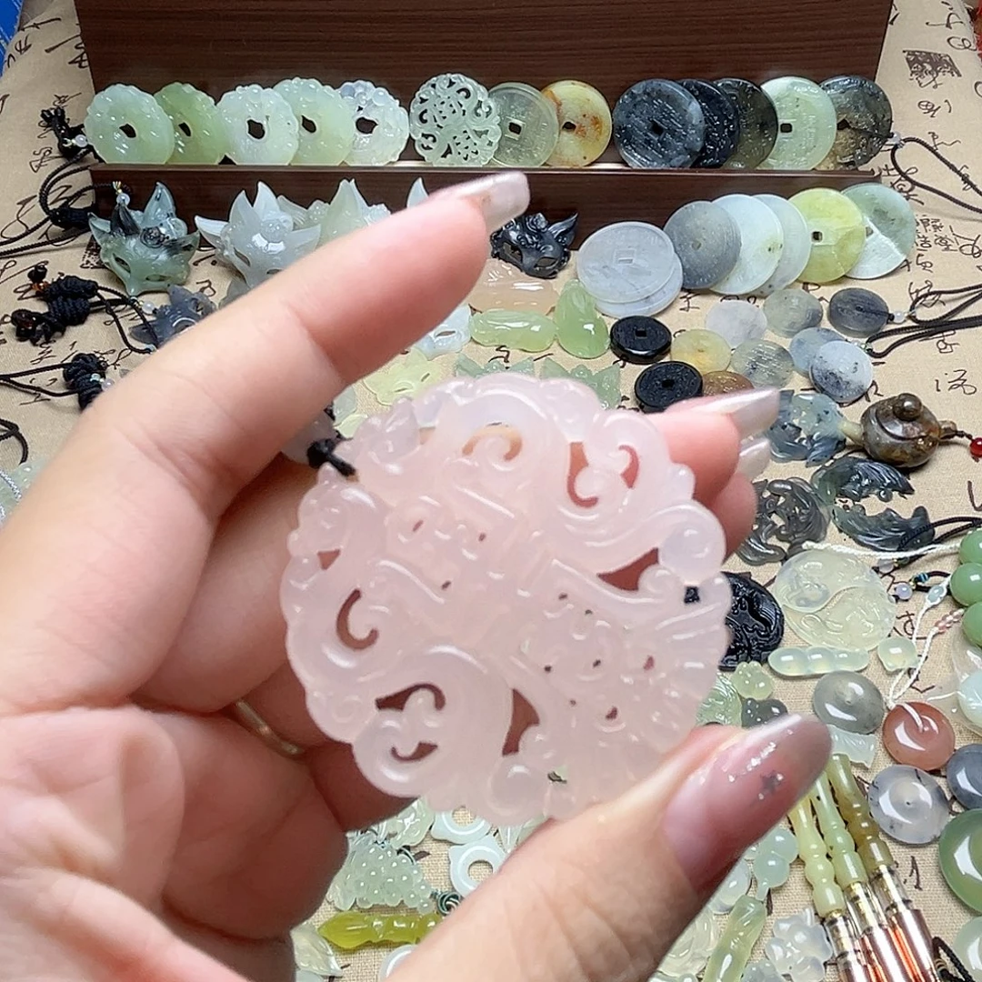 小***儿吊坠(赠链)合金石英质玉