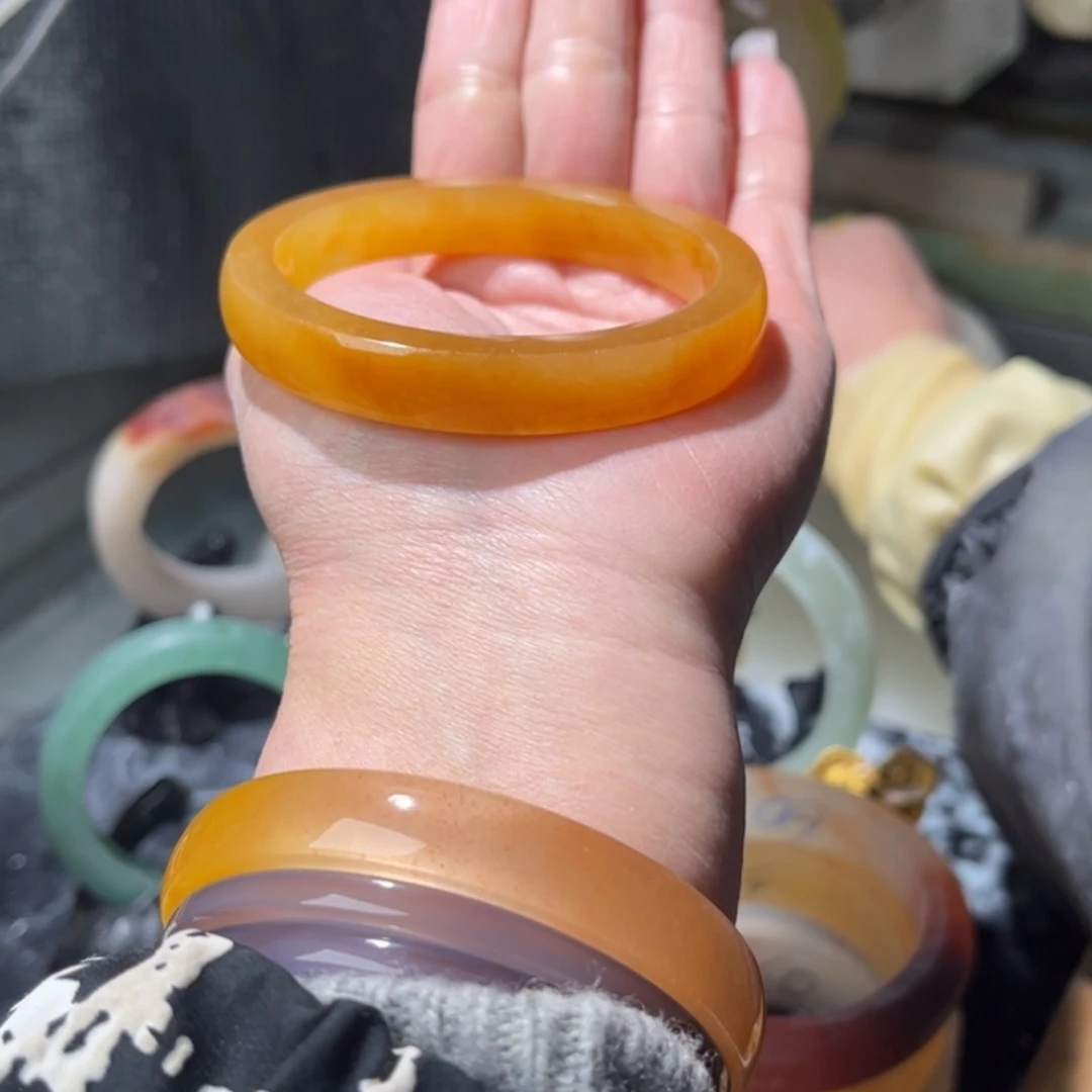 石英质玉（黄龙玉）未镶嵌手镯