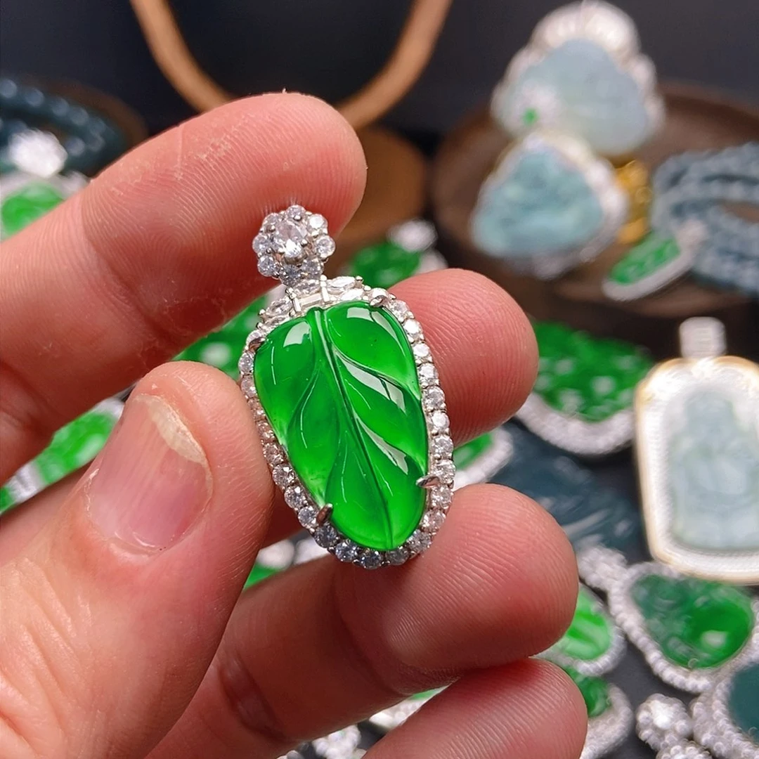 翡翠吊坠(不含链)银S925镶嵌856吊坠