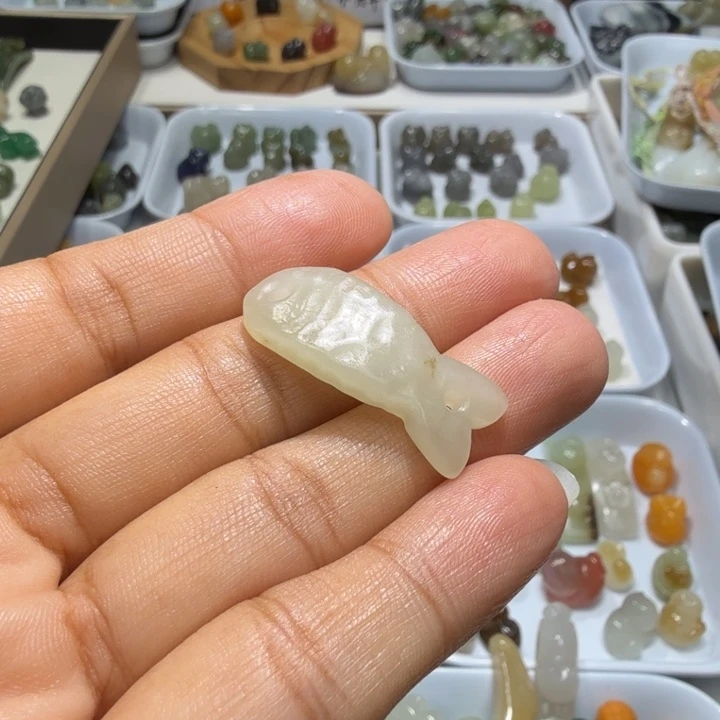 翻****未镶嵌和田玉珠宝半成品