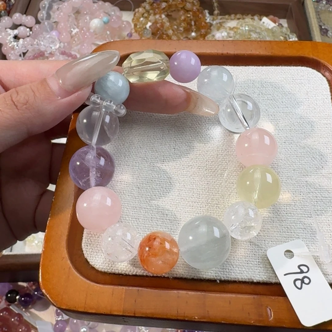 水晶手串未镶嵌多宝
