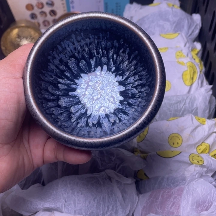茶盏我在开会一个