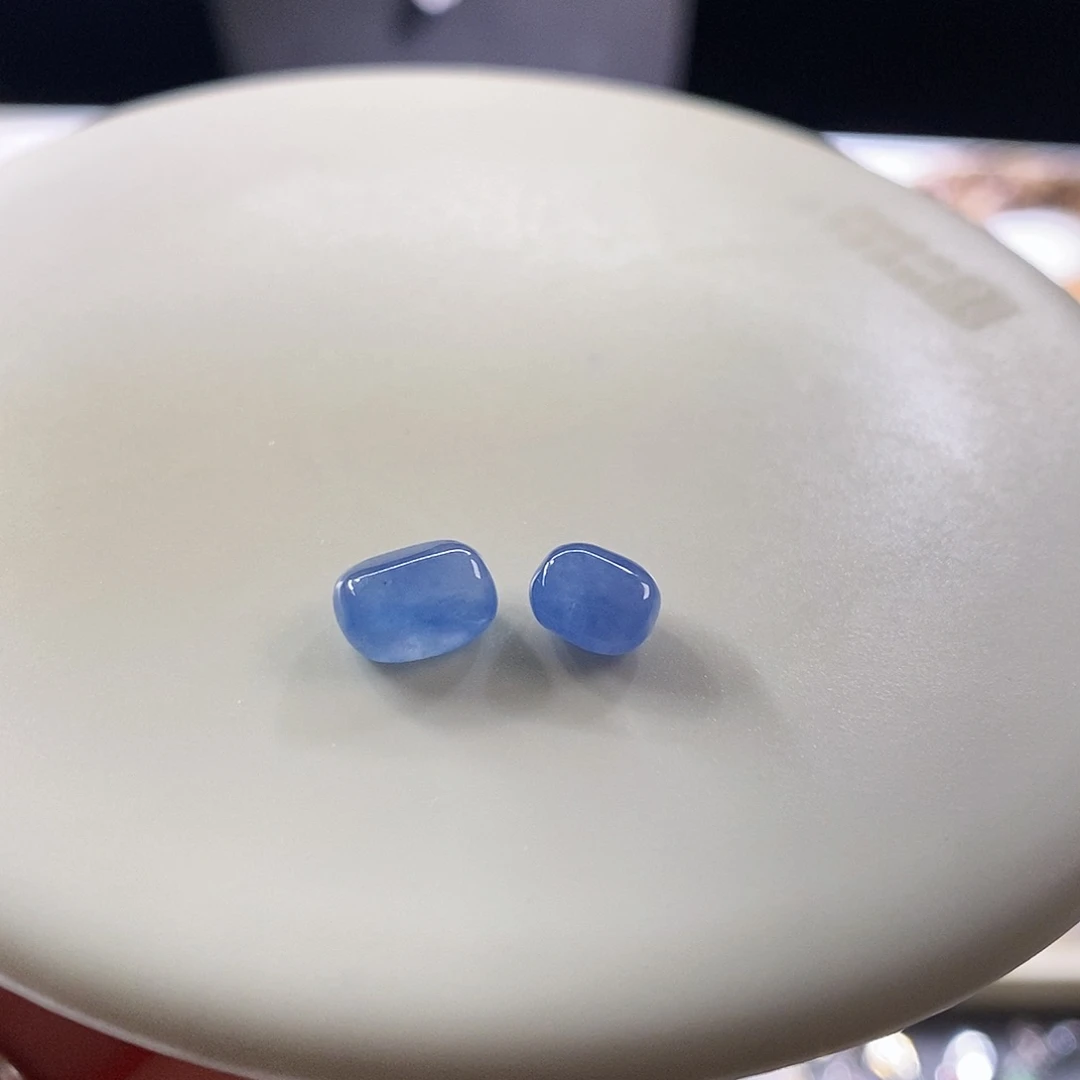 颈饰未镶嵌翡翠一对蓝紫随形