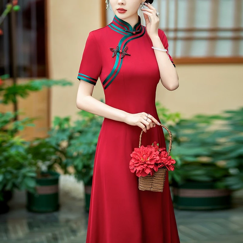 夏装喜婆婆婚宴装2025新款夏季高贵年轻红色旗袍妈妈礼服平时可穿