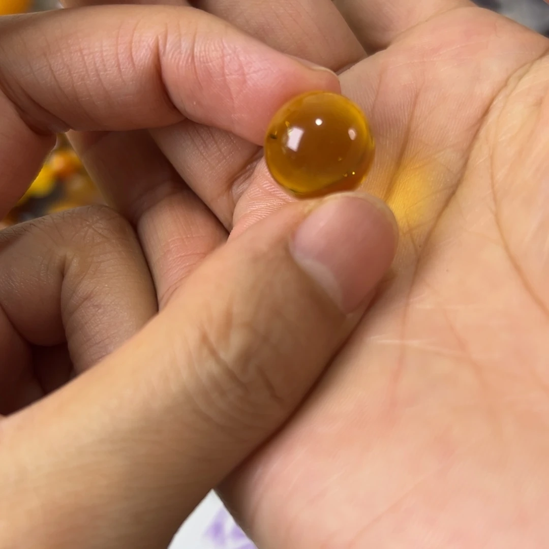 未镶嵌琥珀珠宝奇石976