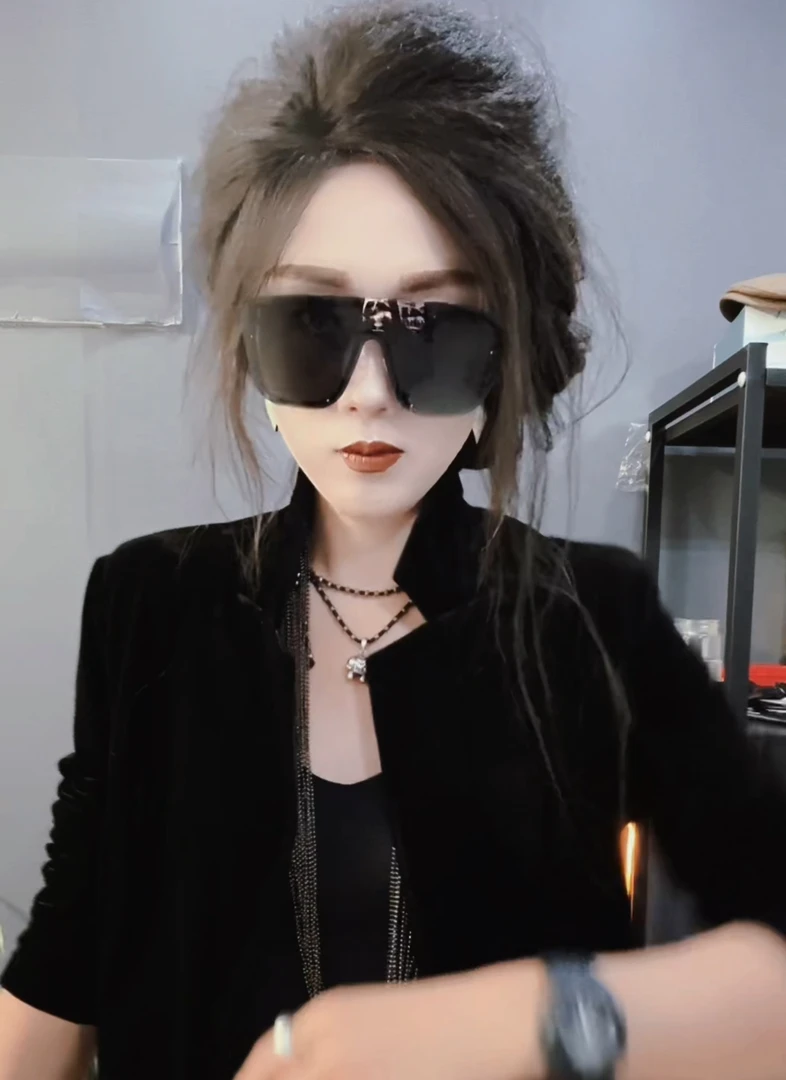 2025夏季西服上衣简约大气