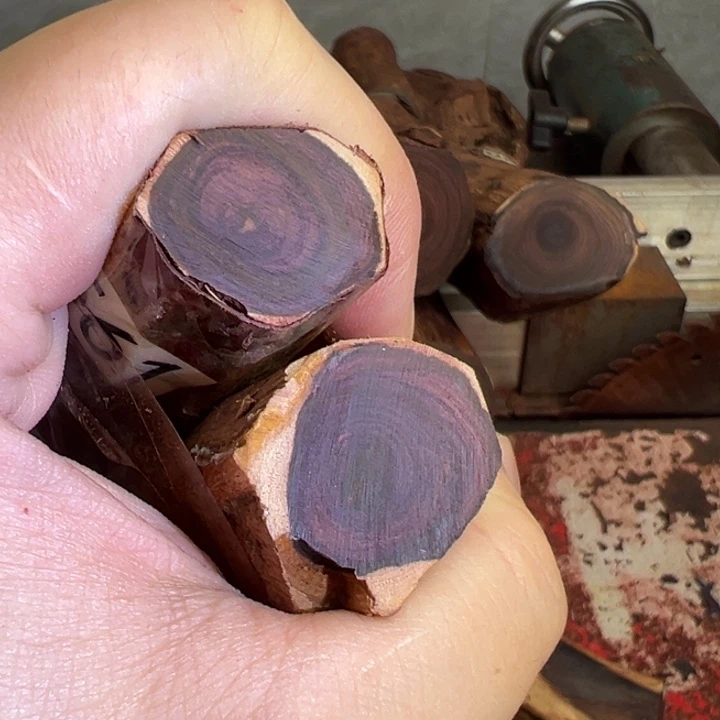 黄花梨/降香黄檀海南黄花梨老料1.8对眼棍子