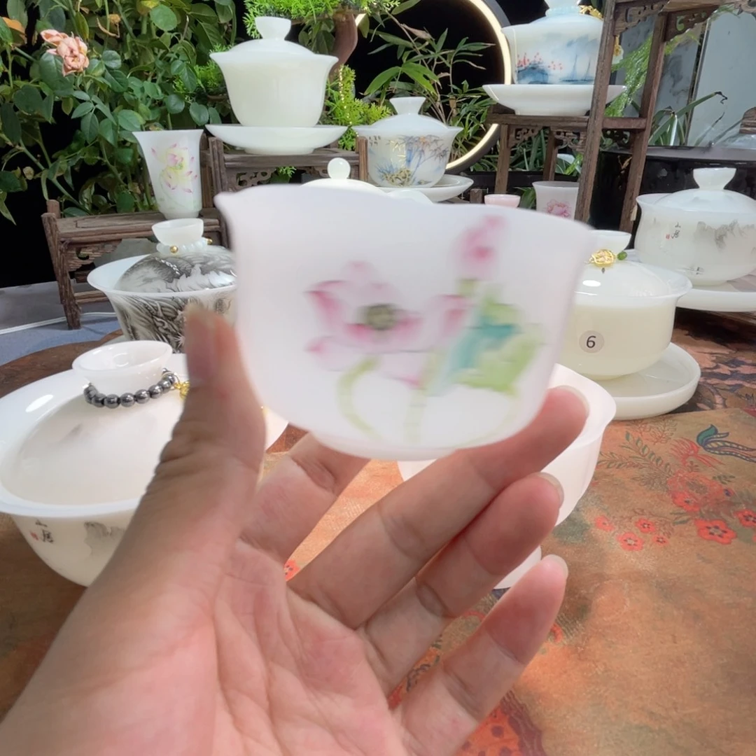 冰晶璞玉素烧手绘荷韵花口杯