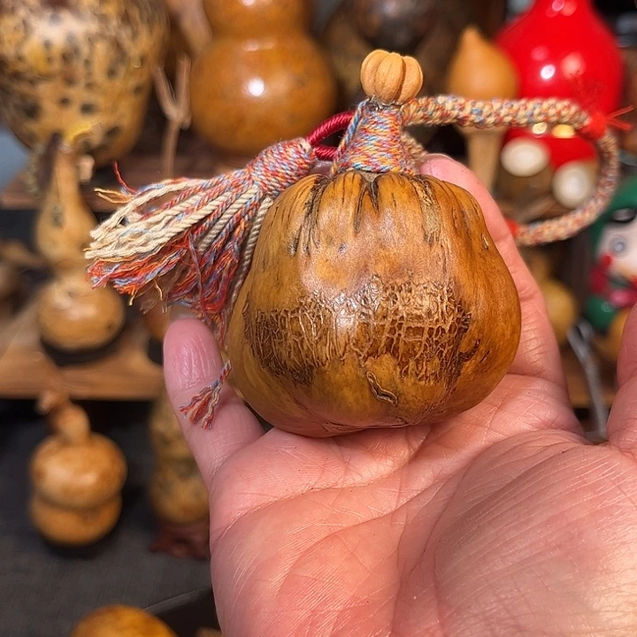 如***冰天列花头包子。