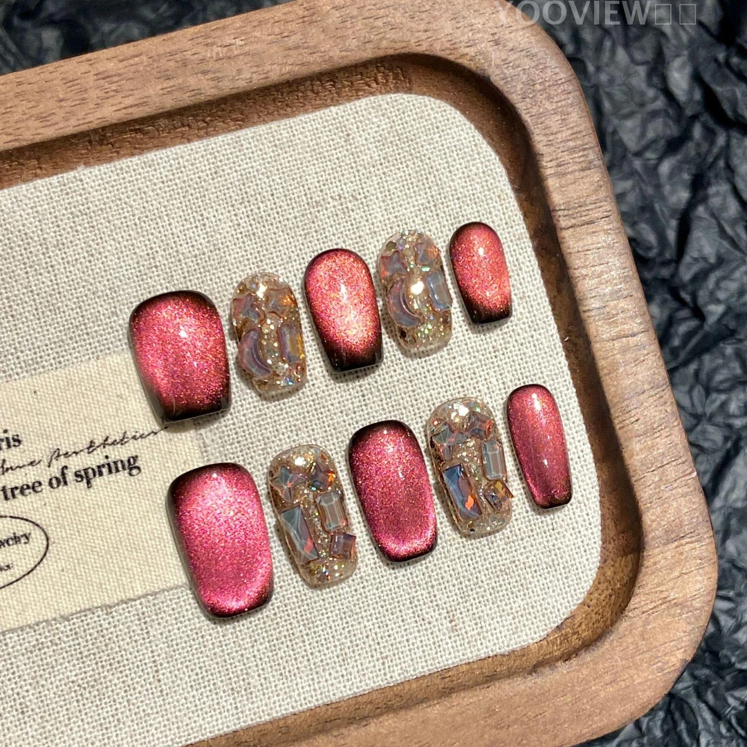 高级感穿戴甲片猫眼变色龙美甲爆闪满钻重工春夏短款穿戴甲短款