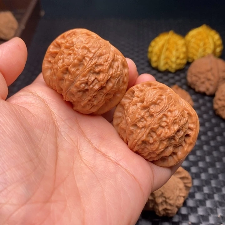 文玩核桃把件血麒麟41尺