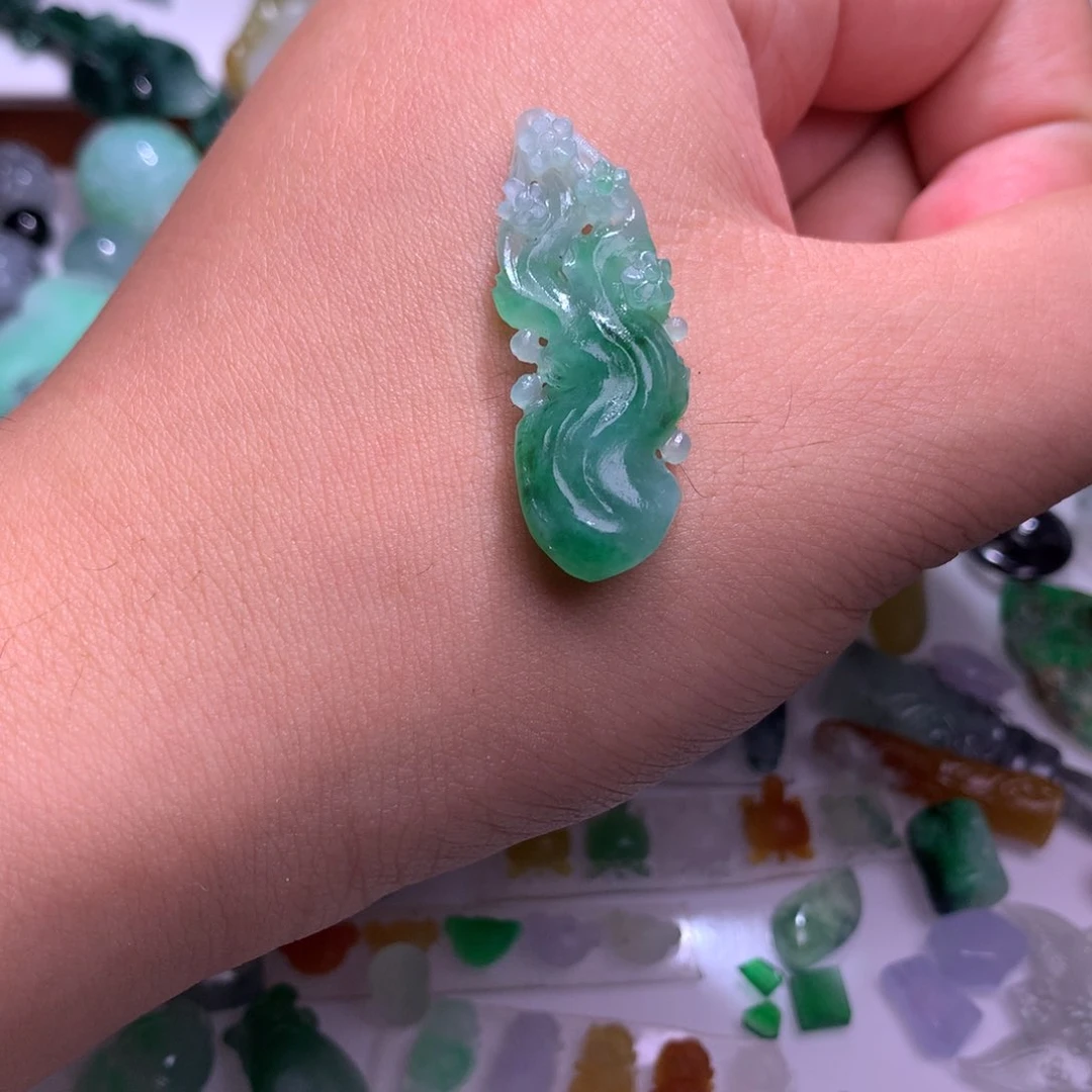 定制翡翠未镶嵌毛货