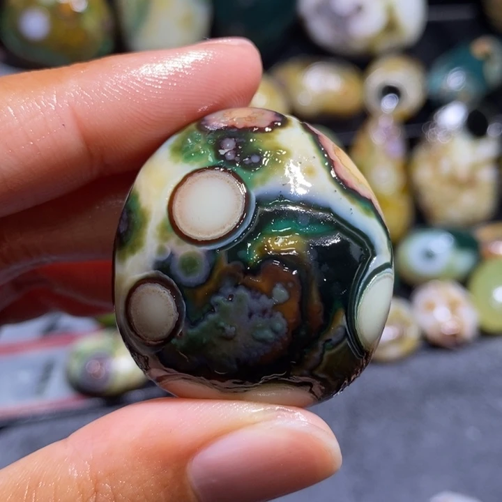 未镶嵌玛瑙/玉髓珠宝奇石