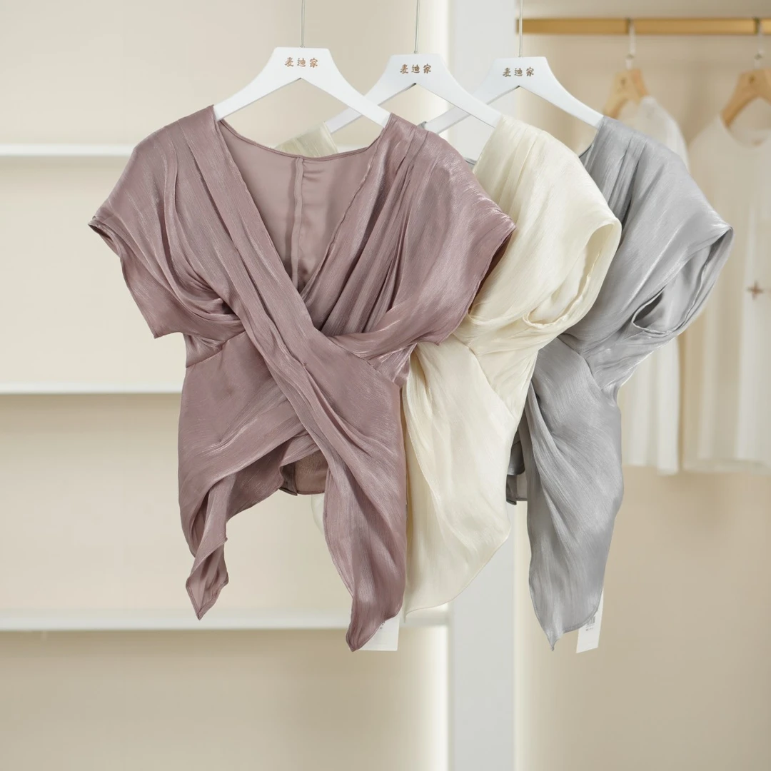 麦迪尚品【崔】50512108 夏季气质名媛V领上衣女装品牌折扣撤柜