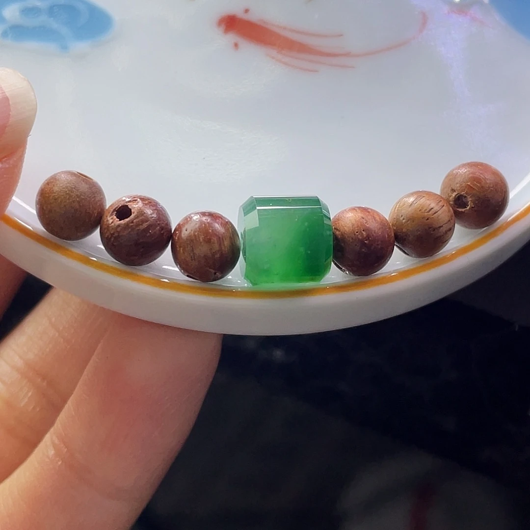 散珠翡翠展示勿拍缅甸翡翠a货卡8+绿桶