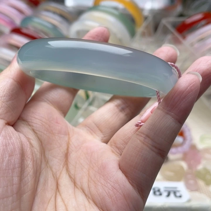 手镯玛瑙/玉髓未镶嵌55圈口