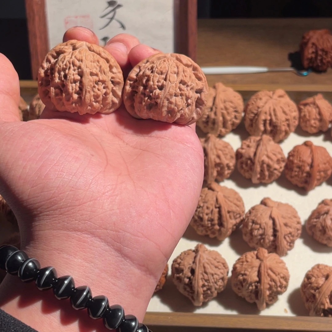 国***员42三角白文玩核桃全品